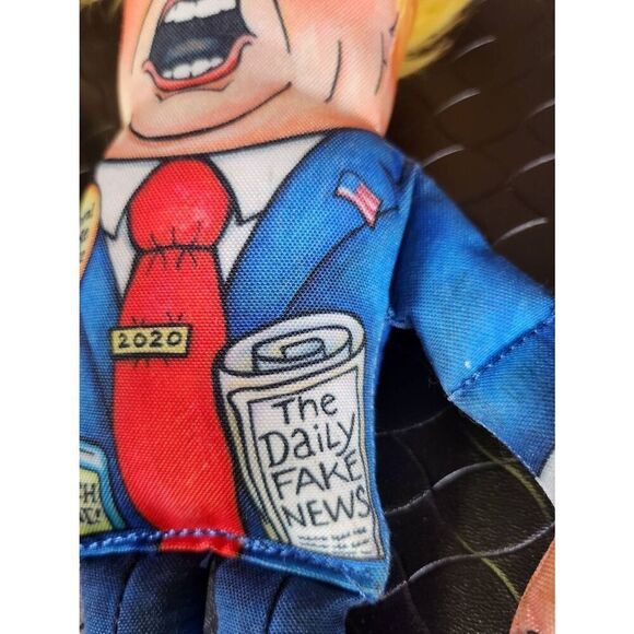 Fuzzu Presidential Parody Special Edition Donald #A47 - Picture 7 of 8